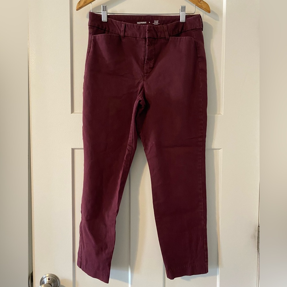 Old Navy Women's Pixie Capri